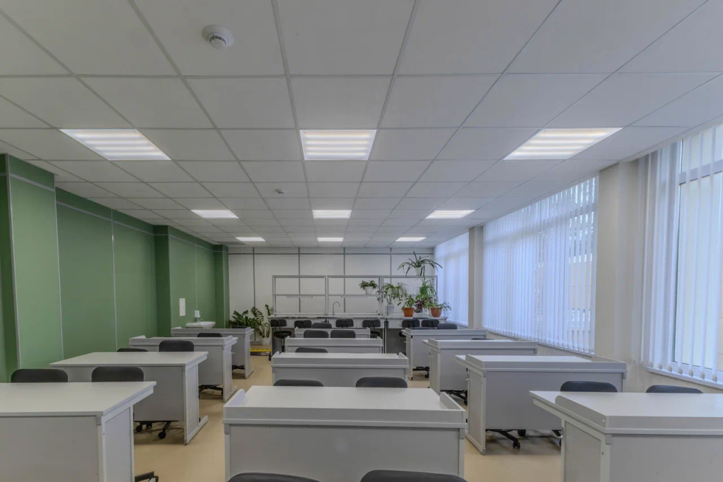 Освещение аудитории.png